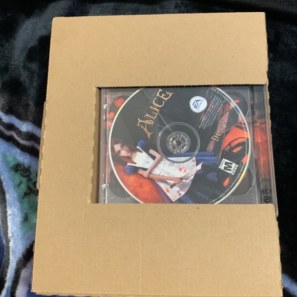 Vintage American McGee’s Alice PC Game - Picture 10 of 13